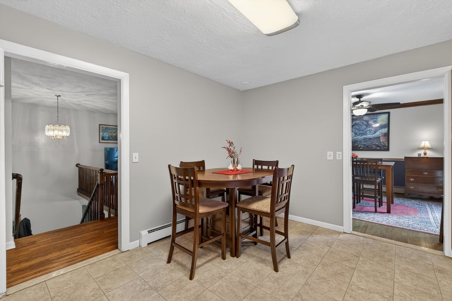 12 Stonybrook Road Photo 16