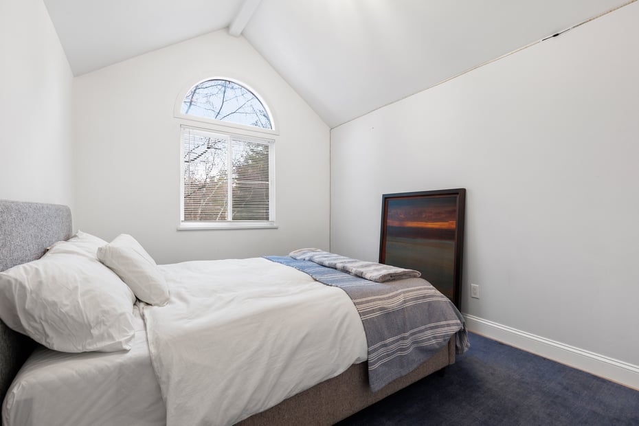 23 Waters Edge Photo 13