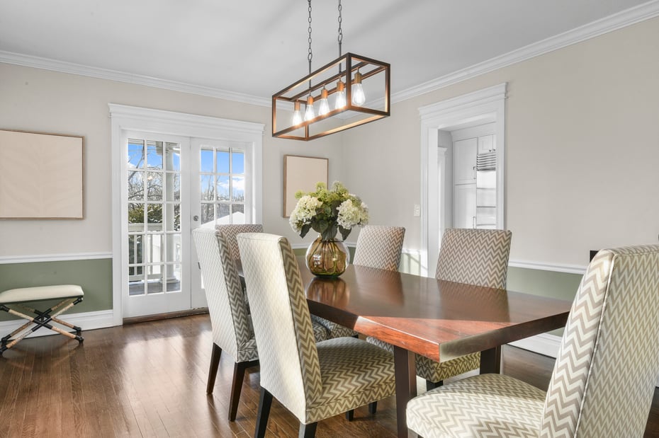 677 James Street Photo 9