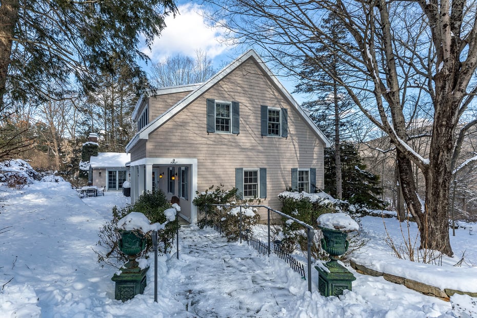 46 Spooner Hill Road Photo 3