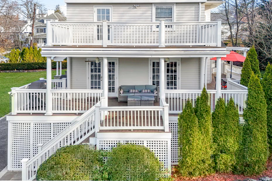 677 James Street Photo 32