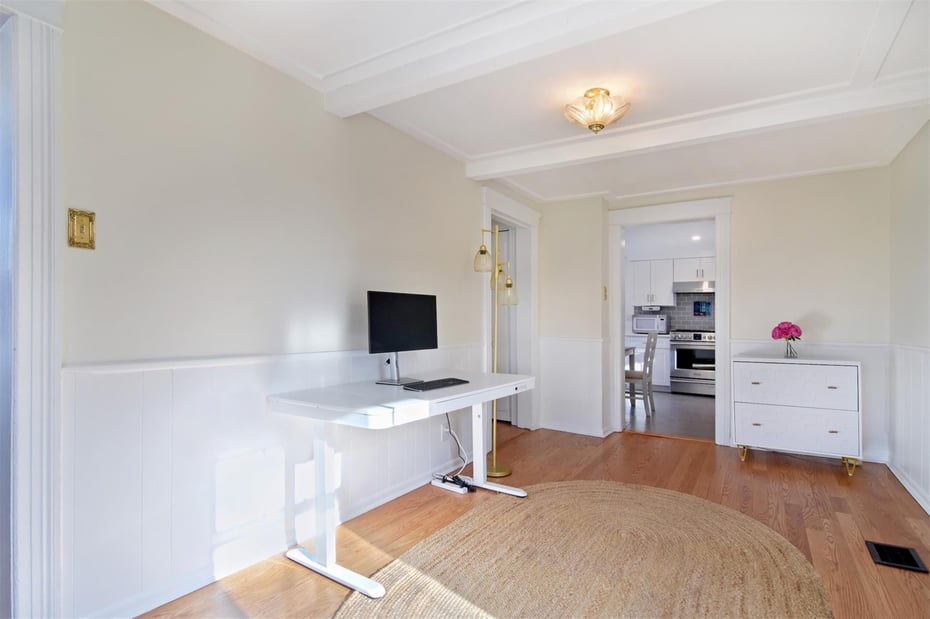 8 Washington Place Photo 10