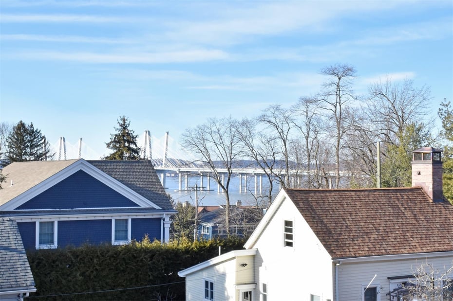 8 Washington Place Photo 12