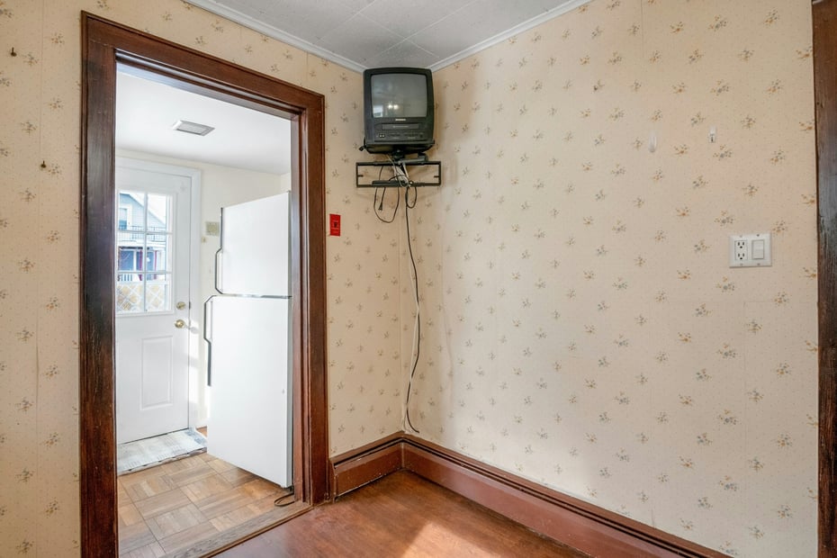 15 N Evarts Avenue Photo 13