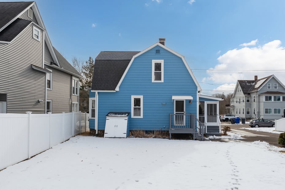 40 Elm Street Photo 23