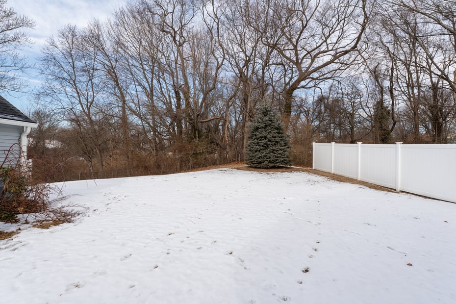 40 Elm Street Photo 25