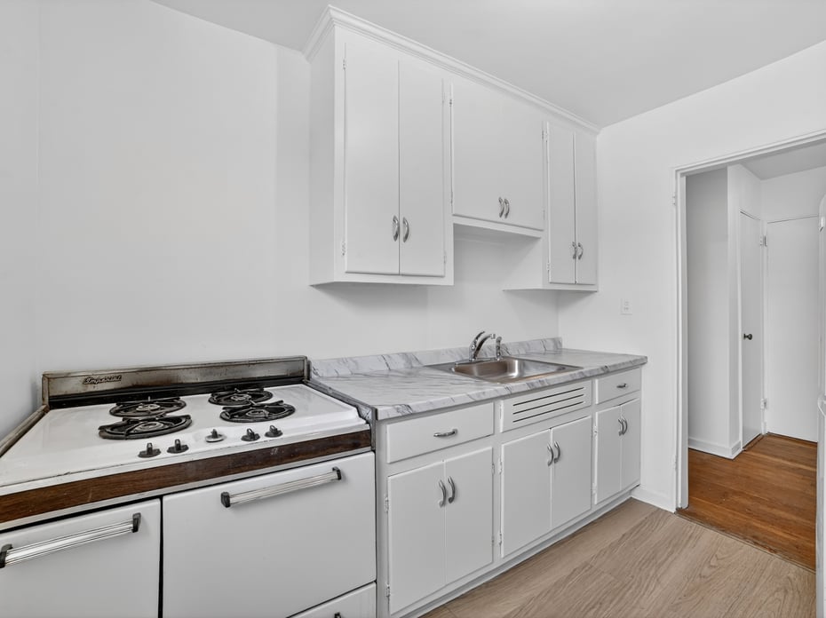 751 N Broadway  #2D Photo 11