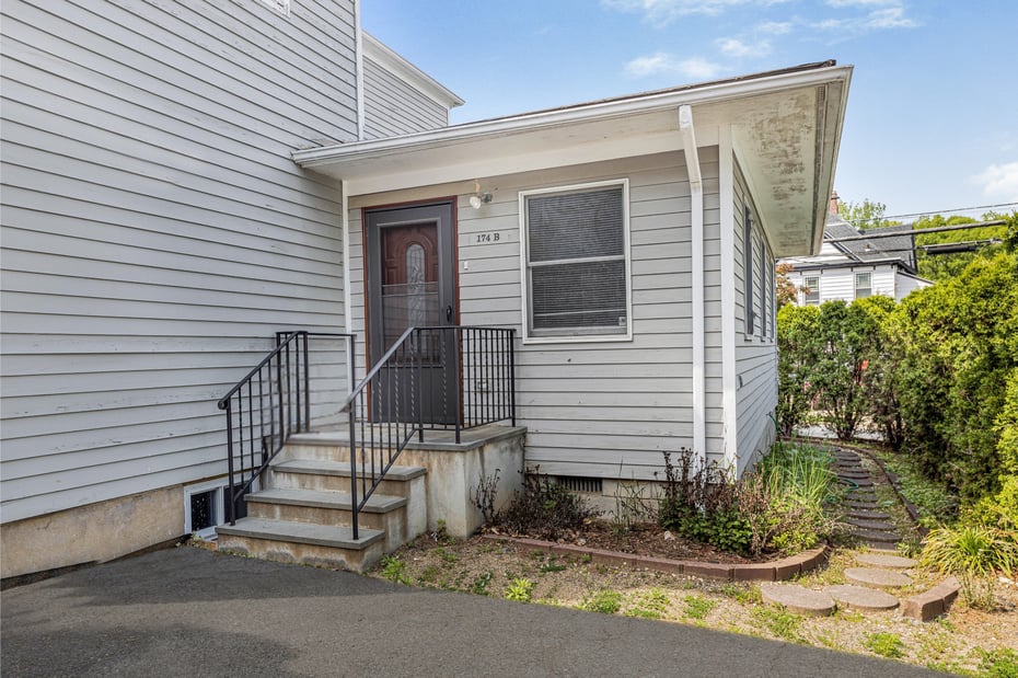 174 Ashford Avenue  #B Photo 10