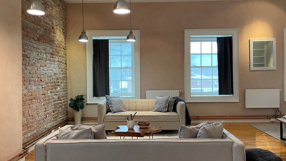 264 Main St  #B Photo 9