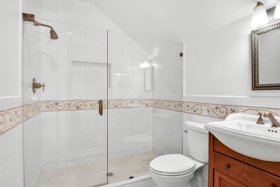 10 Hilltop Road Photo 23