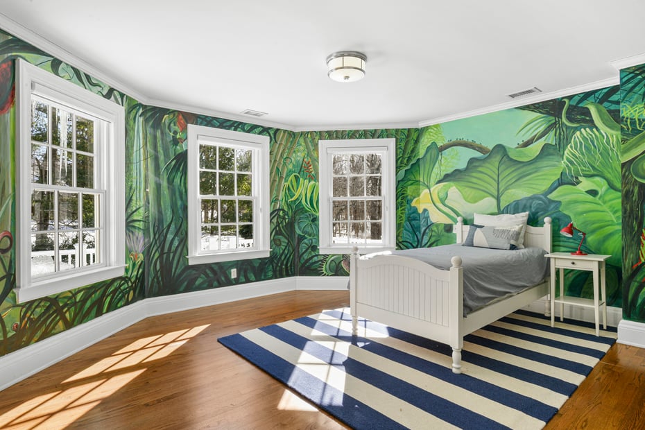 10 Hilltop Road Photo 32