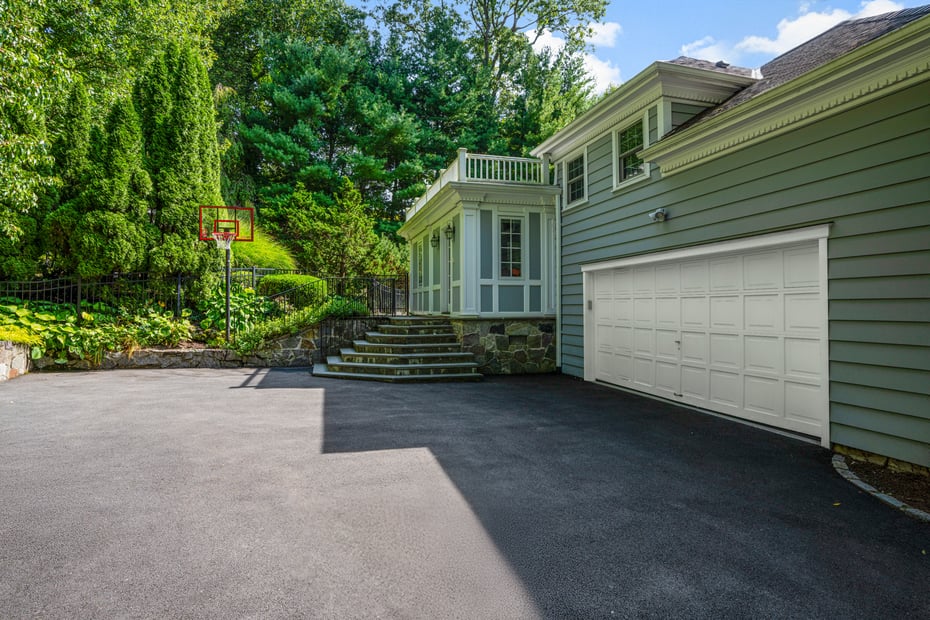 10 Hilltop Road Photo 41