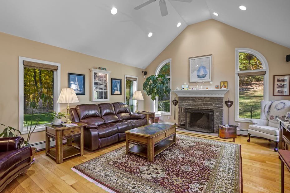 137 Upper Pattagansett Road Photo 8