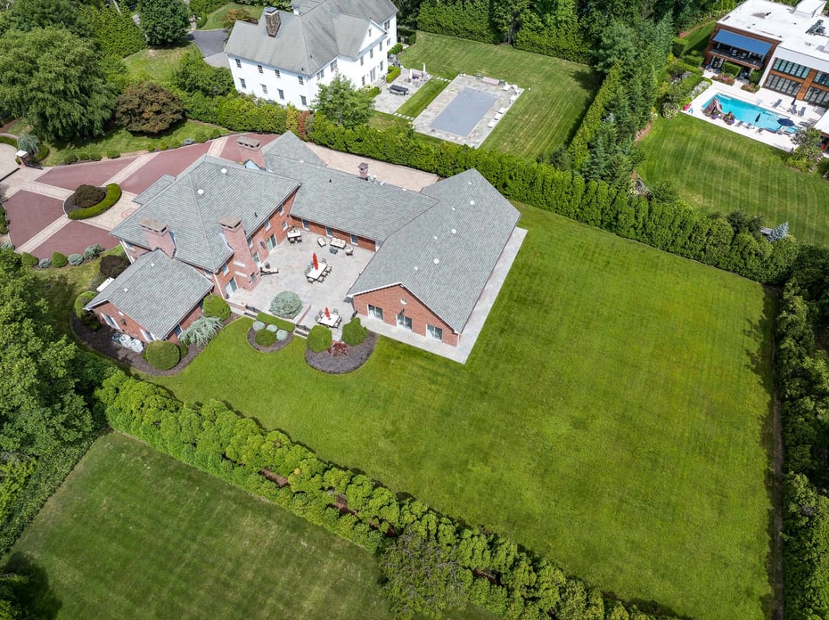 109 Mamaroneck Road Photo 9