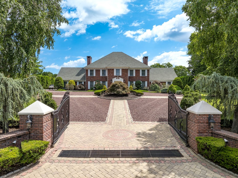 109 Mamaroneck Road Photo 1