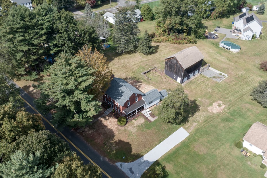 76 Griffin Road Photo 3