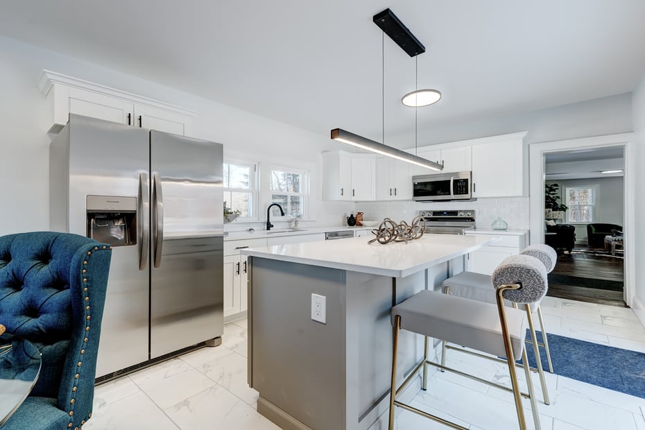 76 Griffin Road Photo 5