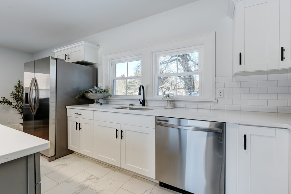 76 Griffin Road Photo 9