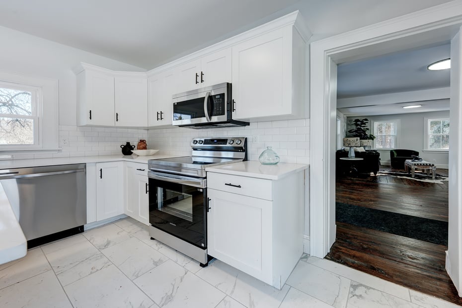 76 Griffin Road Photo 10