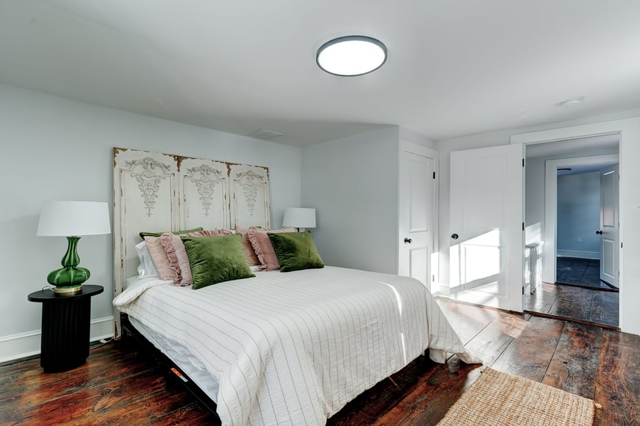 76 Griffin Road Photo 24