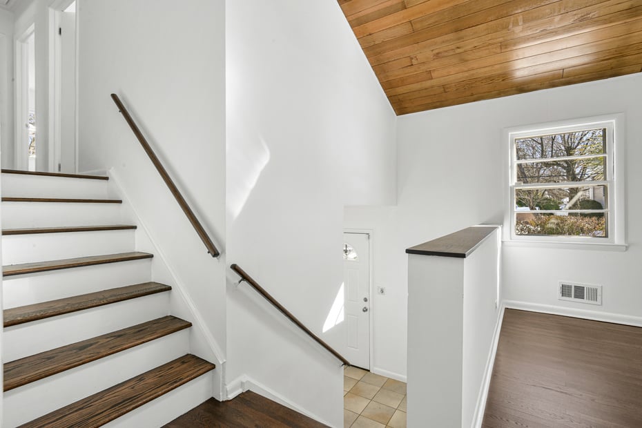 46 Harding Drive Photo 2