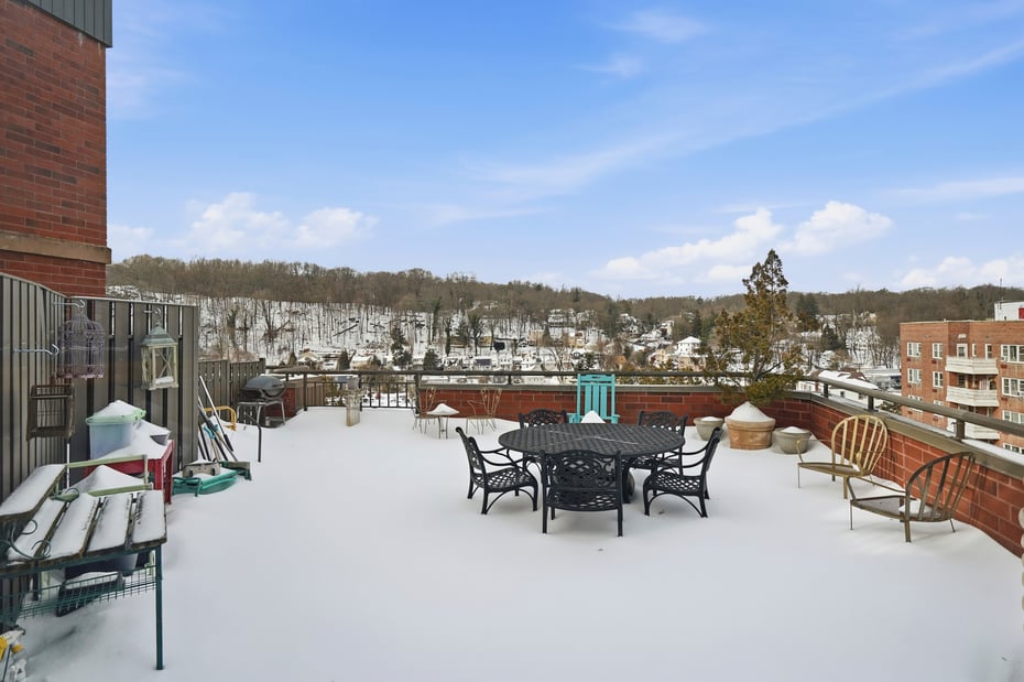 50 Hartsdale Avenue E  #7A Photo 7