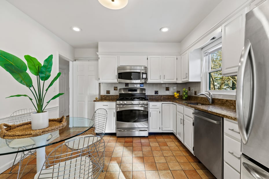 196 Old Army Road Photo 10