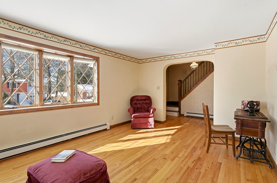 98 Wheeler Lane Photo 8