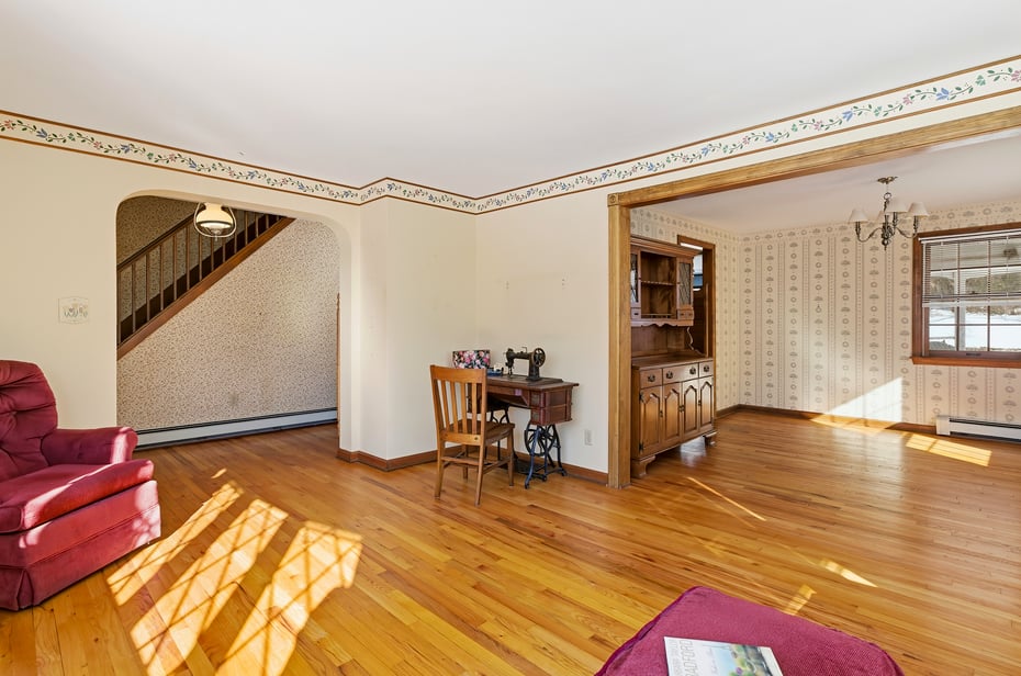 98 Wheeler Lane Photo 9