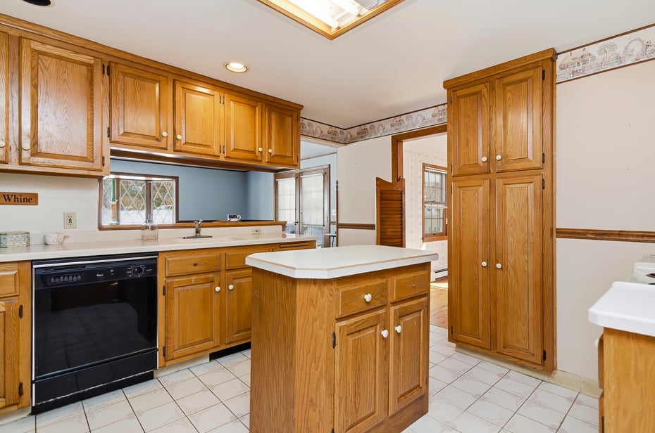 98 Wheeler Lane Photo 18