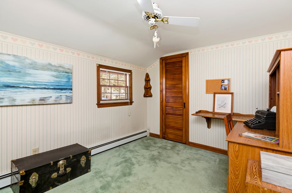 98 Wheeler Lane Photo 32