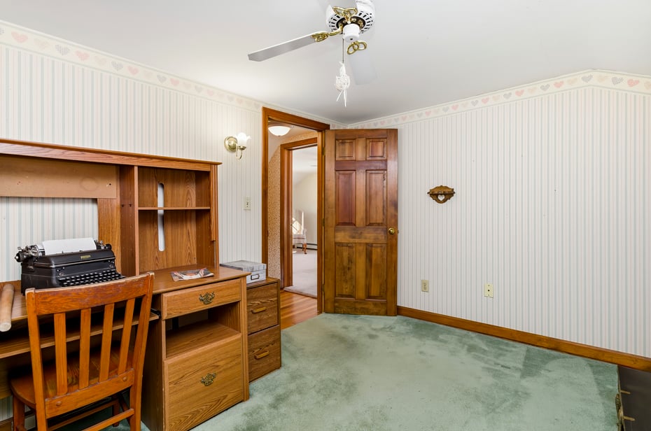 98 Wheeler Lane Photo 33