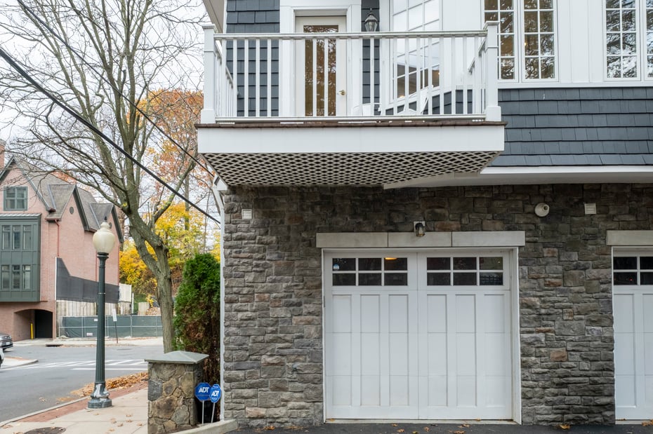 39 1st Street Photo 4