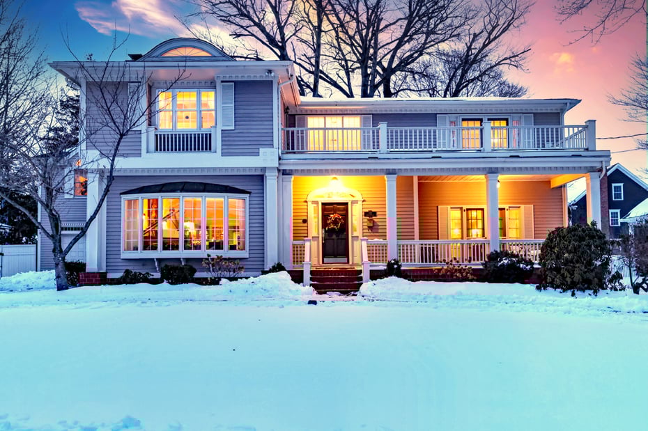 152 West River Street Photo 4