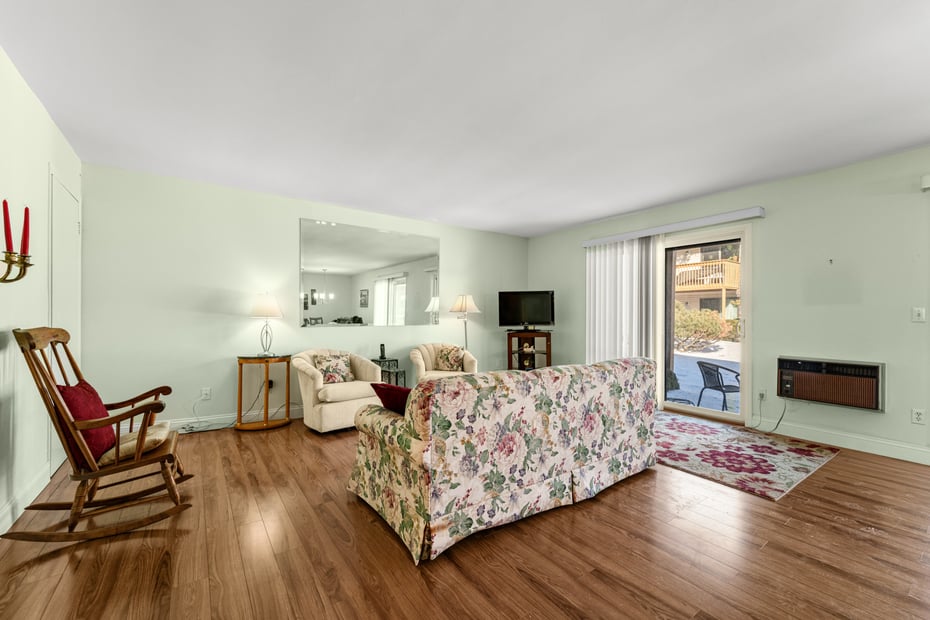 180 Colonial Road  #APT A2 Photo 7