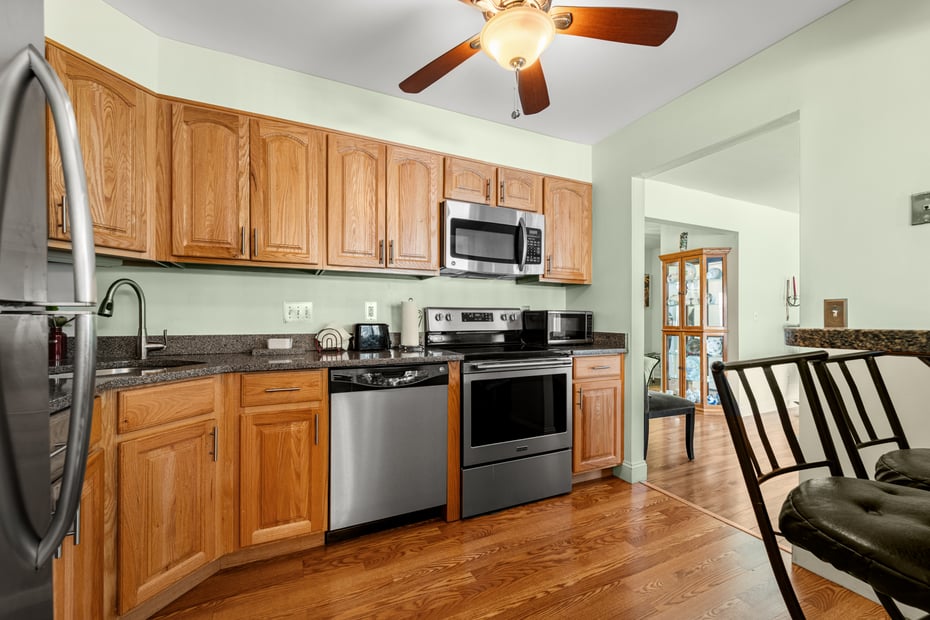 180 Colonial Road  #APT A2 Photo 14