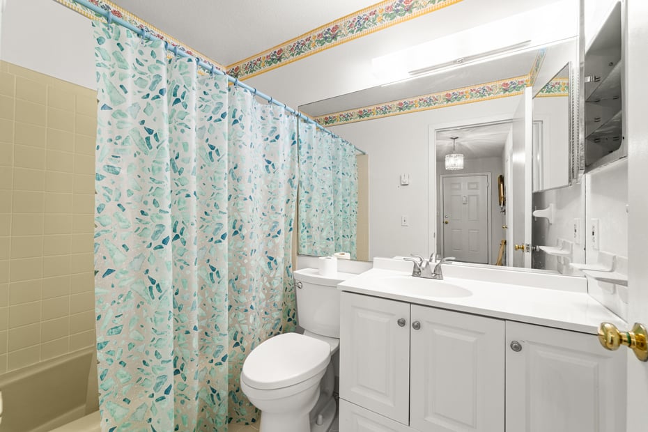 180 Colonial Road  #APT A2 Photo 19
