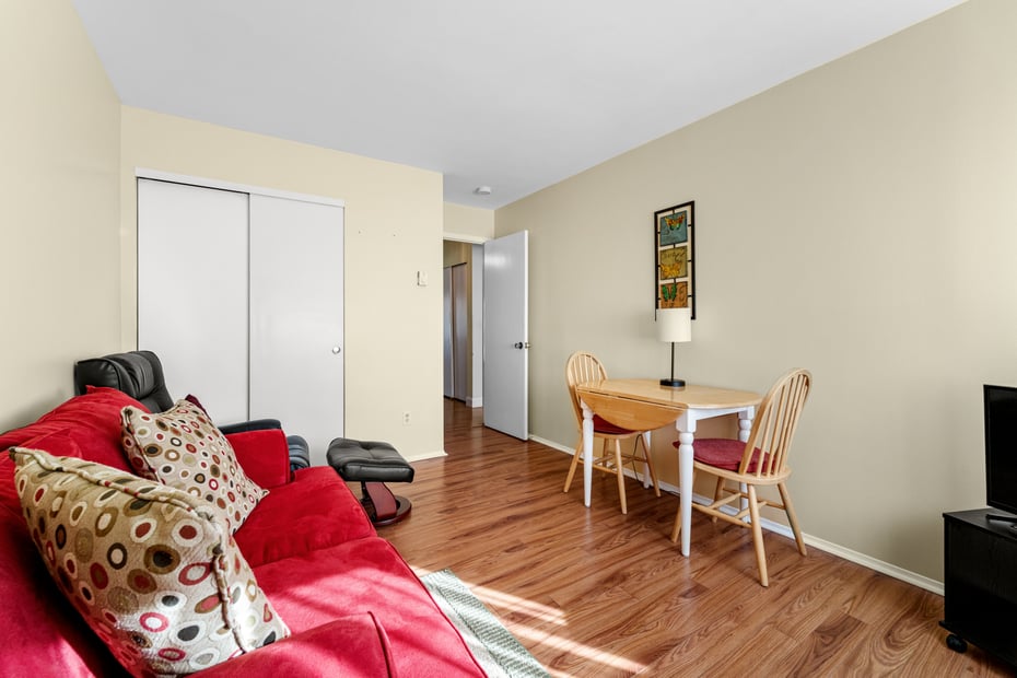 180 Colonial Road  #APT A2 Photo 21
