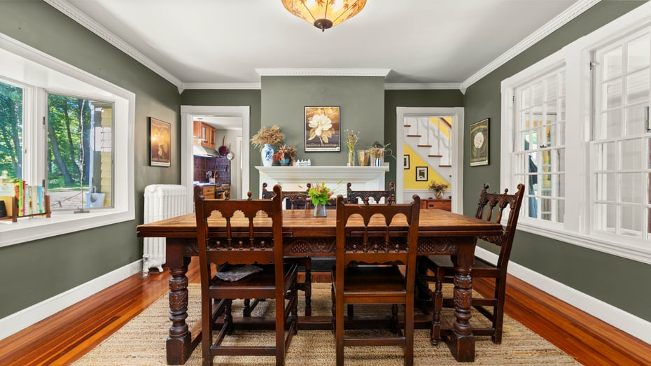 220 Kemble St Photo 10