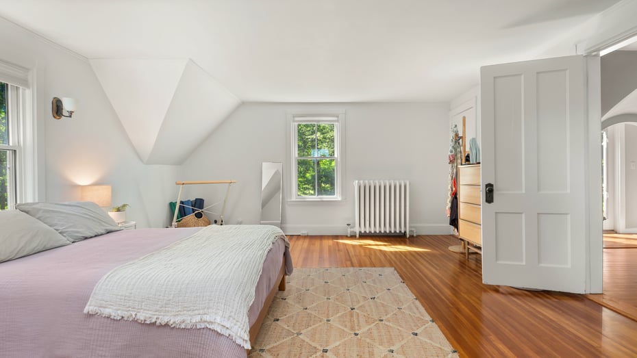 220 Kemble St Photo 29