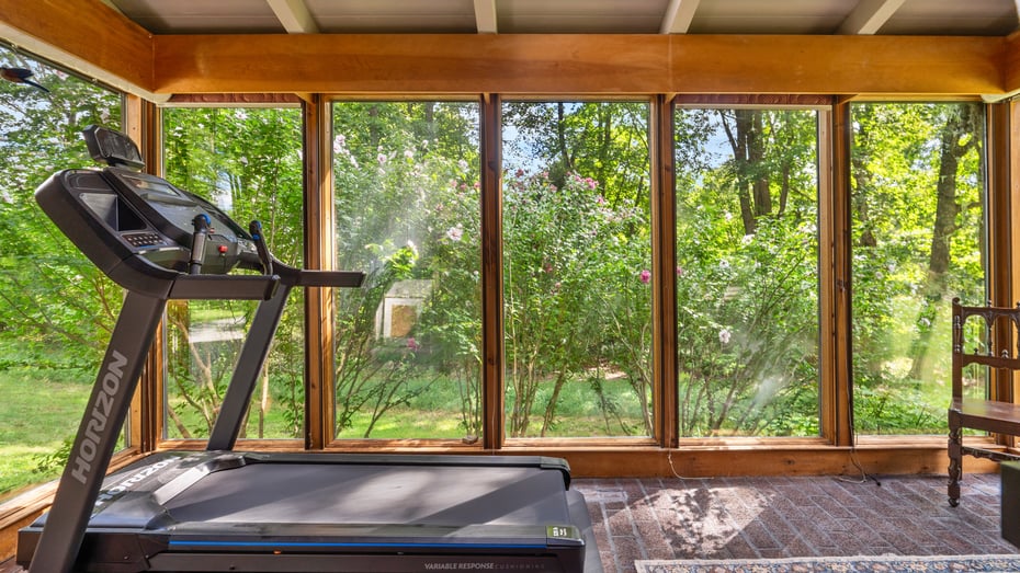 220 Kemble St Photo 31