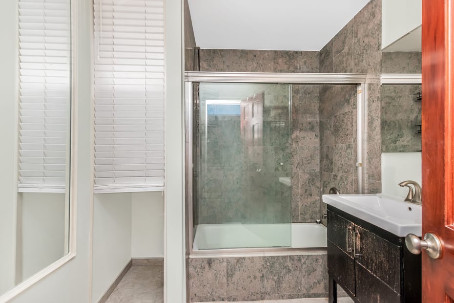 1155 Warburton Avenue  #6H Photo 13