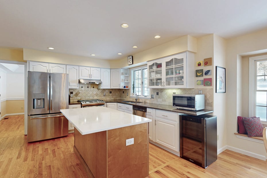 183 Coachmans Drive Photo 9