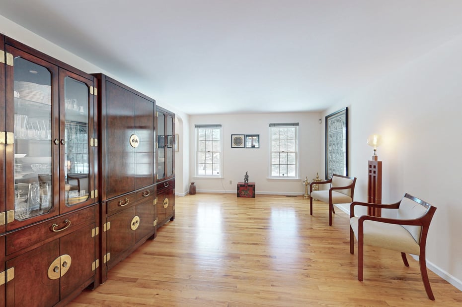 183 Coachmans Drive Photo 18