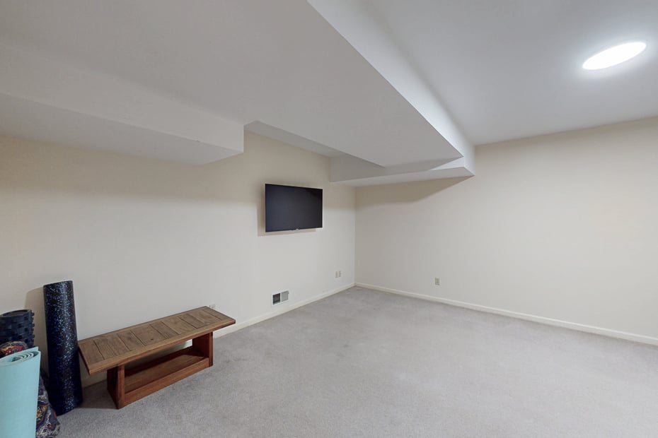 183 Coachmans Drive Photo 37