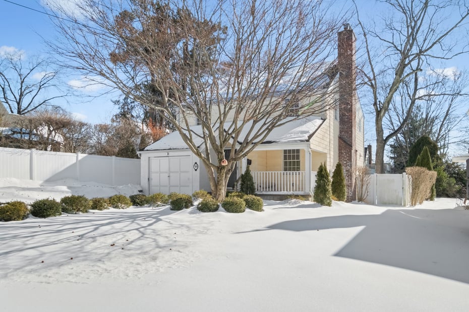 66 Middle Road Photo 1