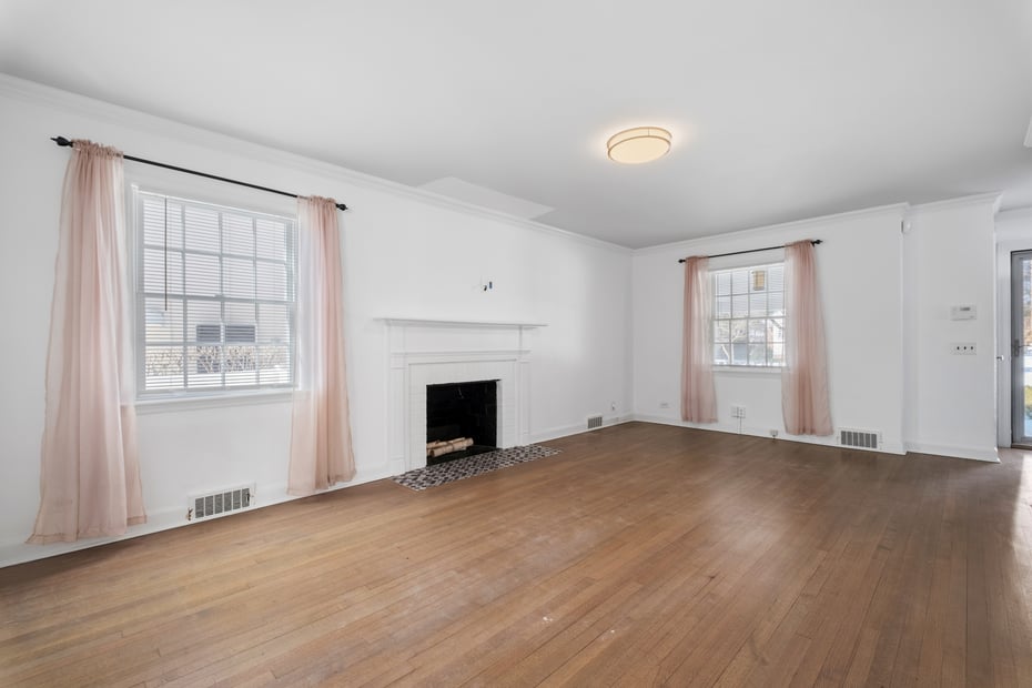 66 Middle Road Photo 3