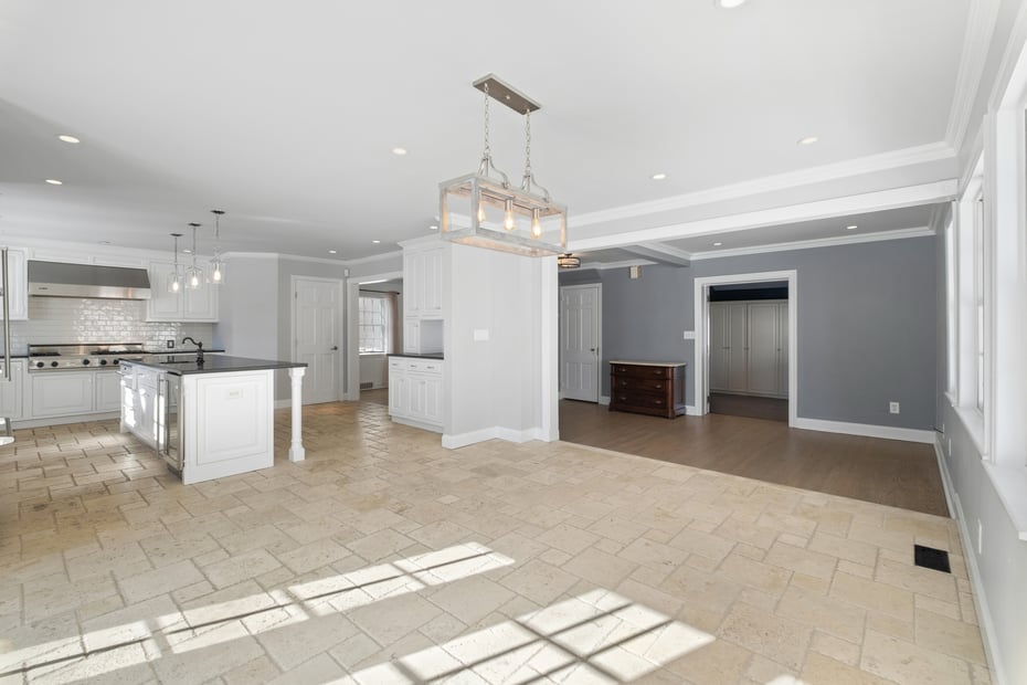 66 Middle Road Photo 7