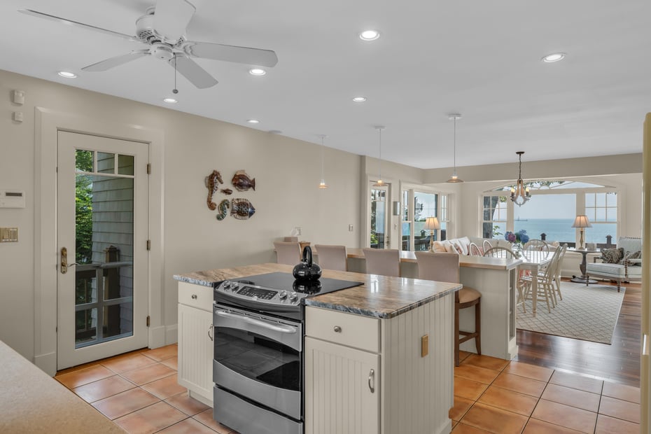 55 Shore Road Photo 12