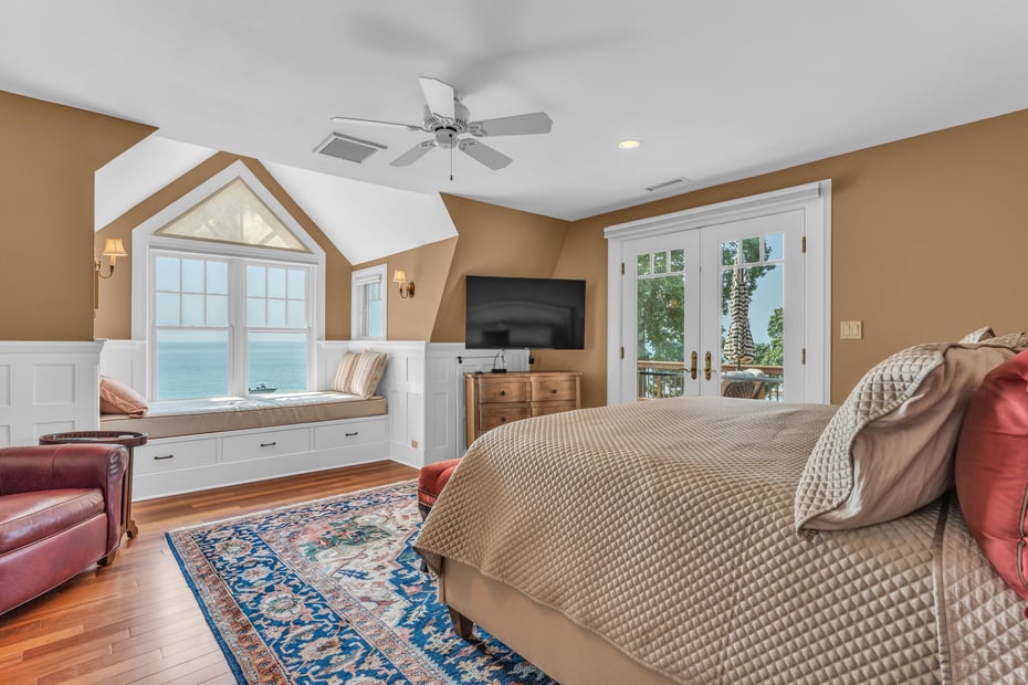 55 Shore Road Photo 16